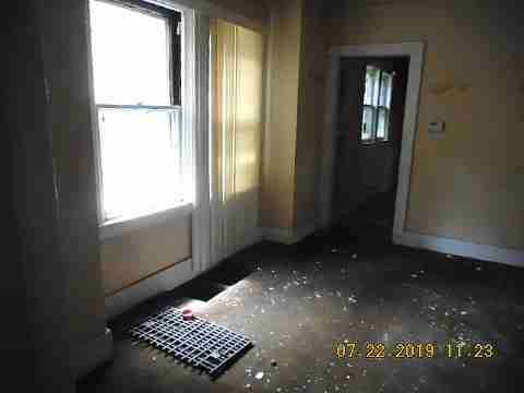 11375 Belleterre (16)_m.jpg